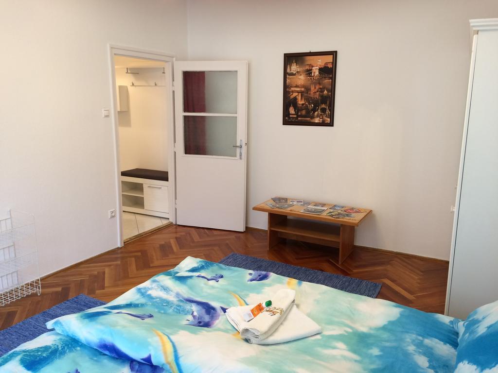 Apartament írisz *