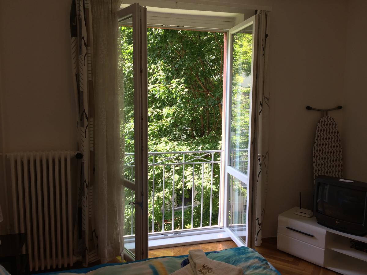 írisz Apartament *